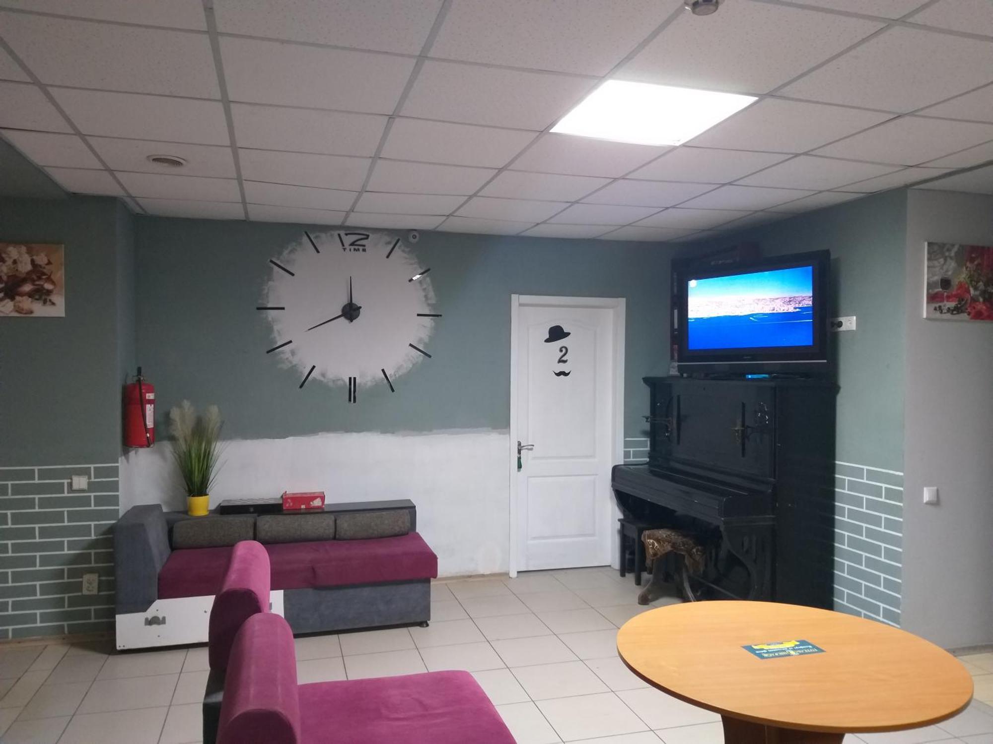 Sherlock Hotel Харков Екстериор снимка