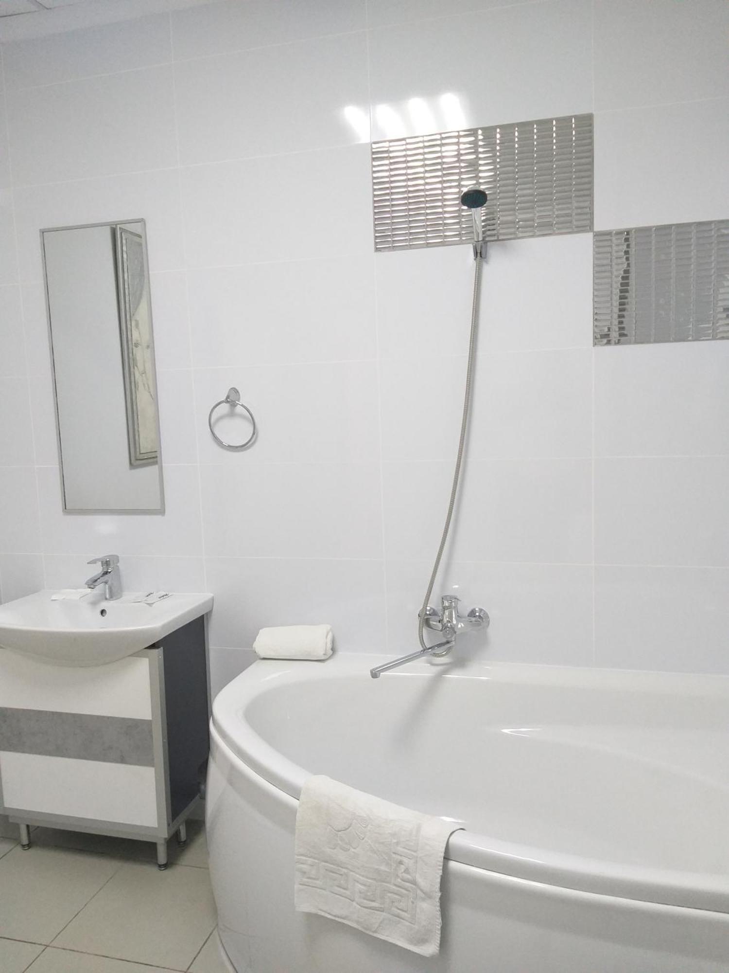Sherlock Hotel Харков Екстериор снимка